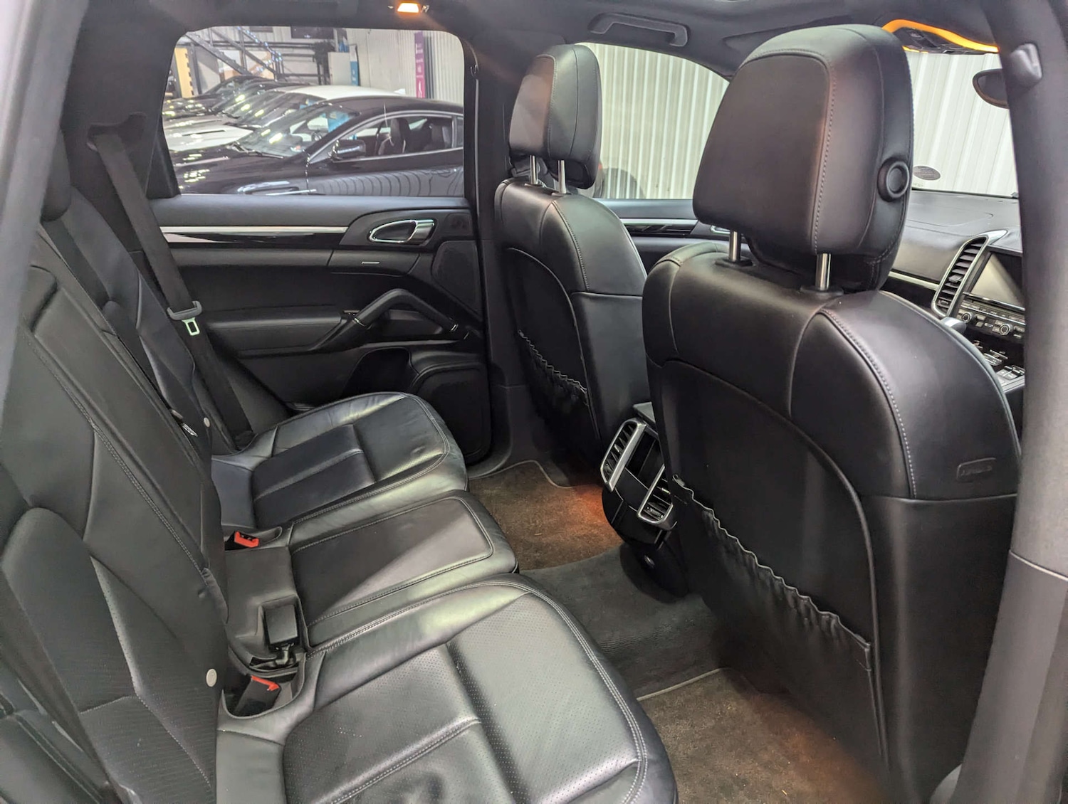 Used Porsche Cayenne 2013 for sale - 76670471: Photo 60