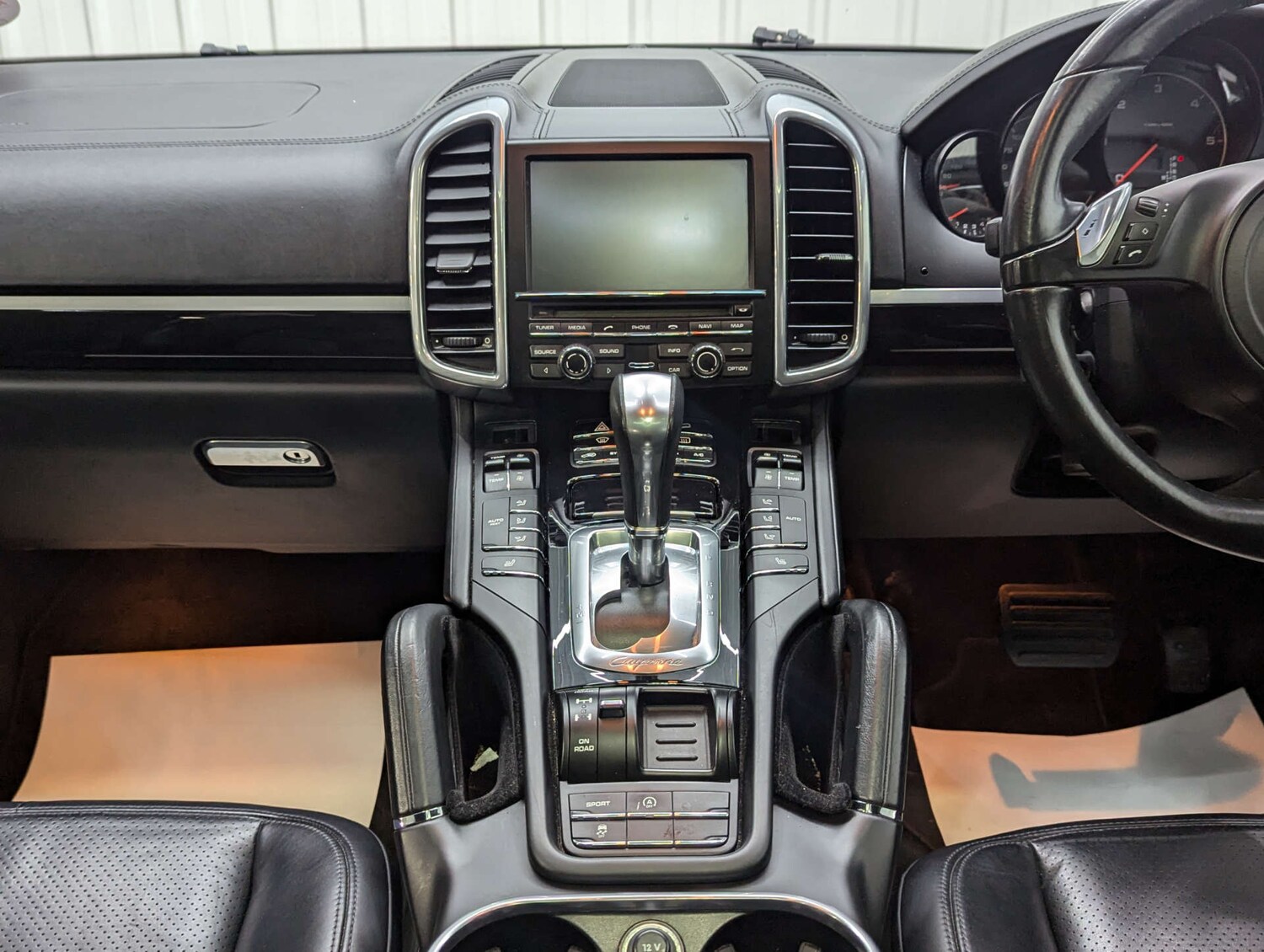 Used Porsche Cayenne 2013 for sale - 76670471: Photo 82