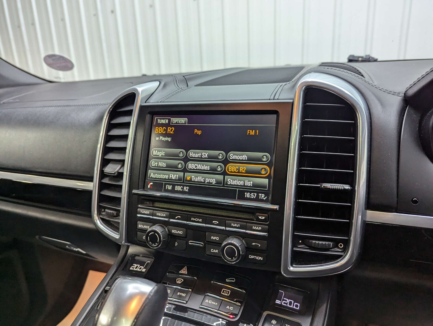 Used Porsche Cayenne 2013 for sale - 76670471: Photo 89