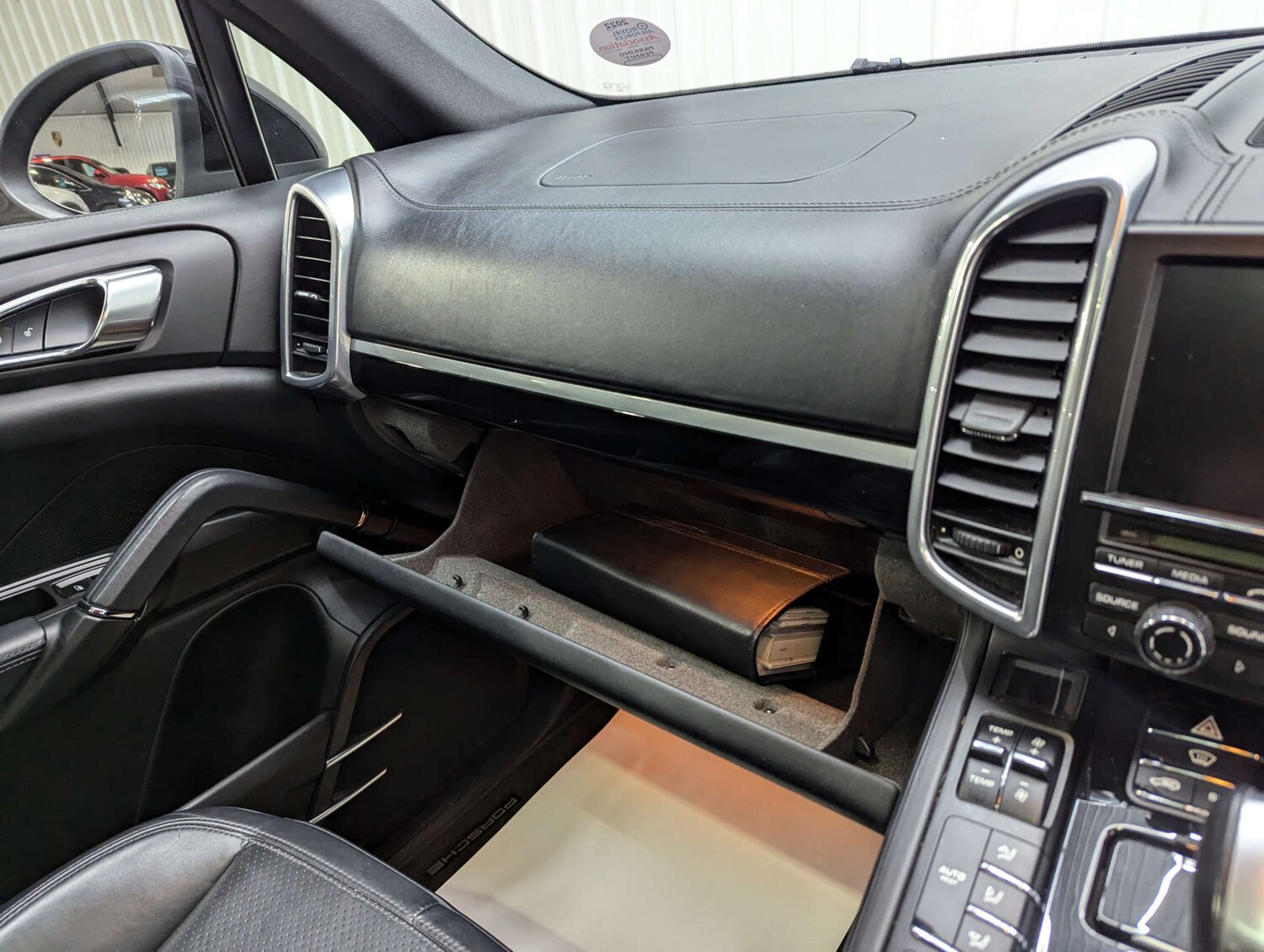 Used Porsche Cayenne 2013 for sale - 76670471: Photo 92