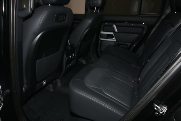 Used Land Rover Defender 2021 for sale - 76322853: Photo 17