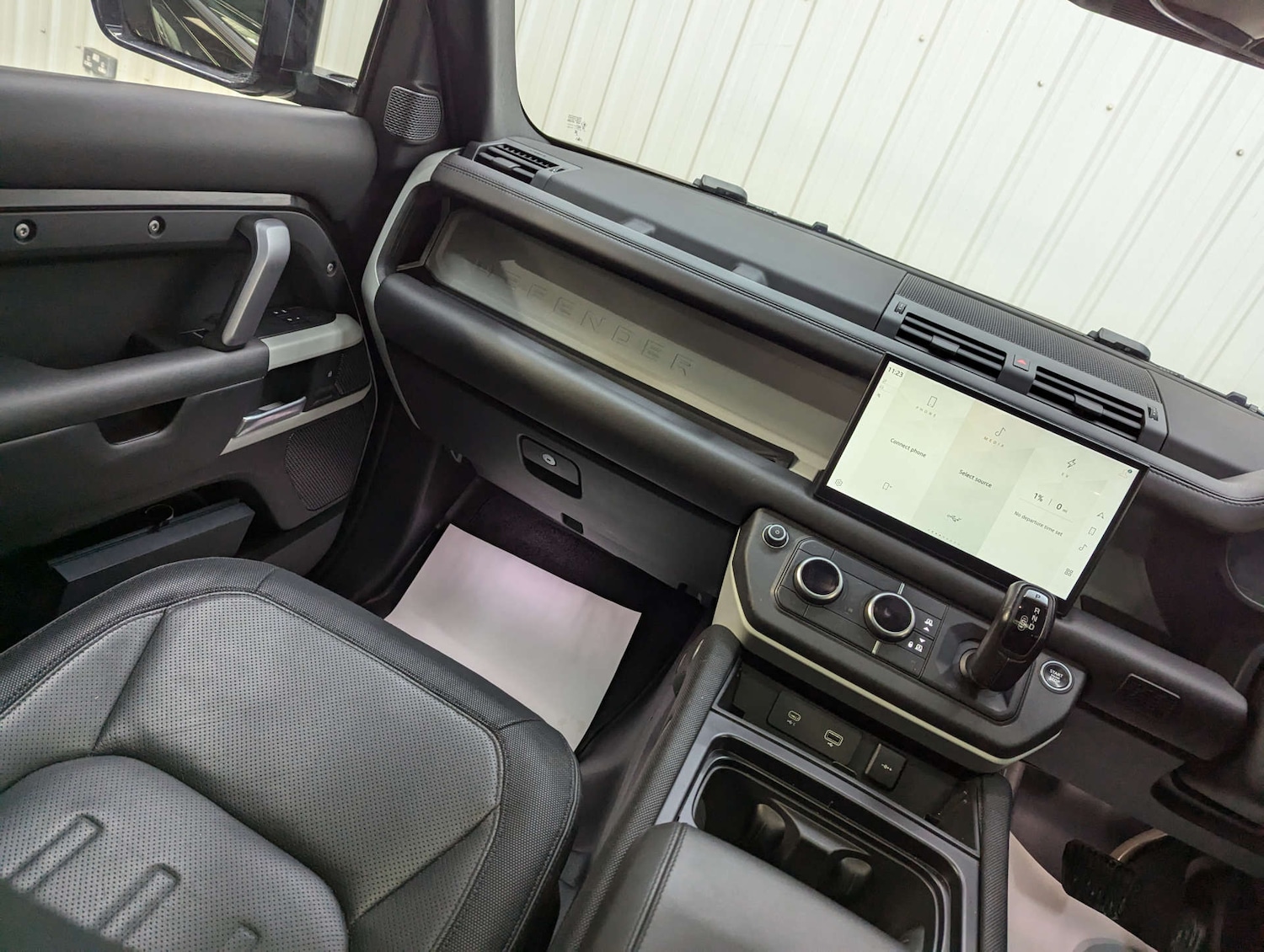 Used Land Rover Defender 2021 for sale - 76322853: Photo 44