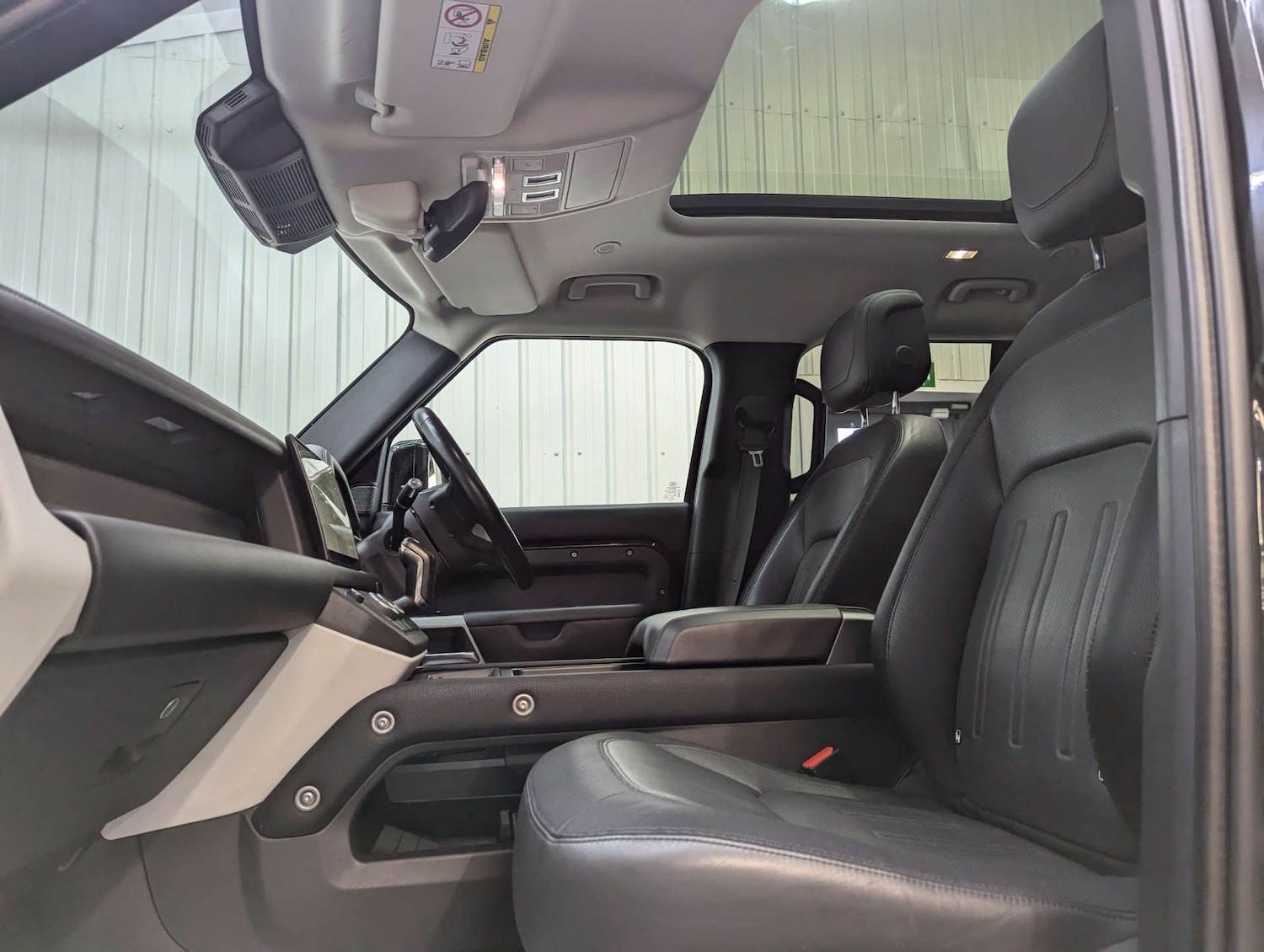 Used Land Rover Defender 2021 for sale - 76322853: Photo 57