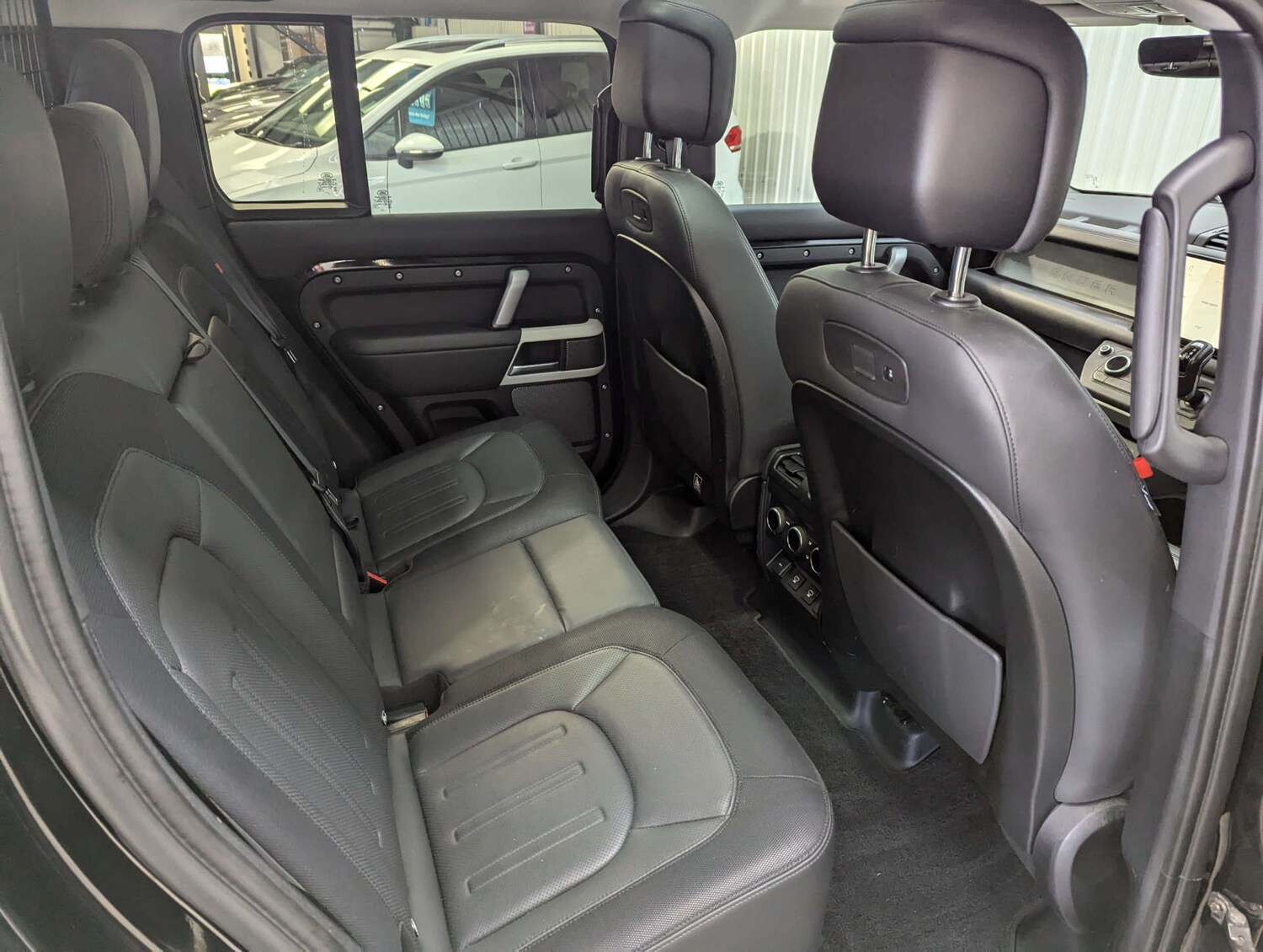 Used Land Rover Defender 2021 for sale - 76322853: Photo 59