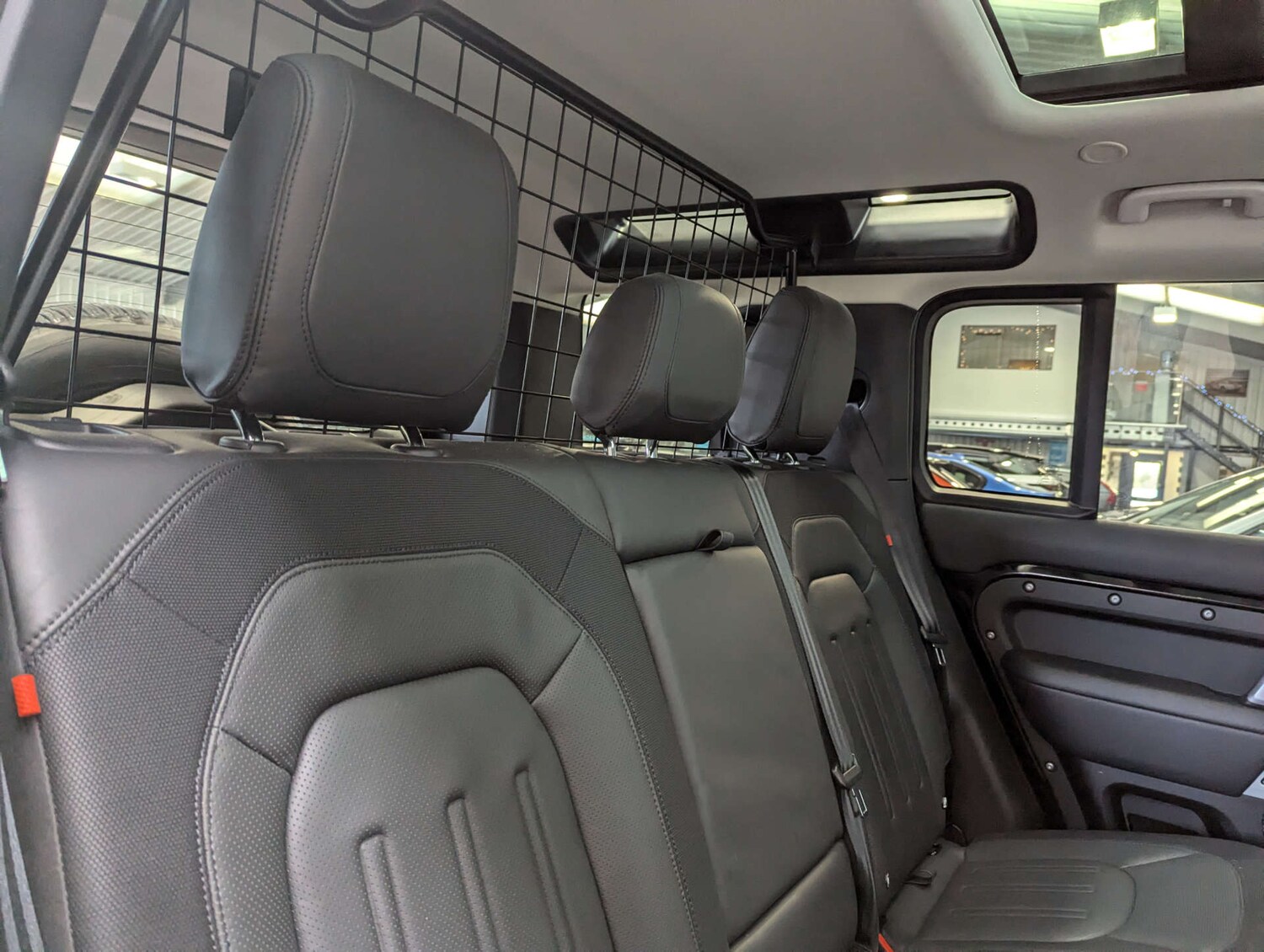 Used Land Rover Defender 2021 for sale - 76322853: Photo 61