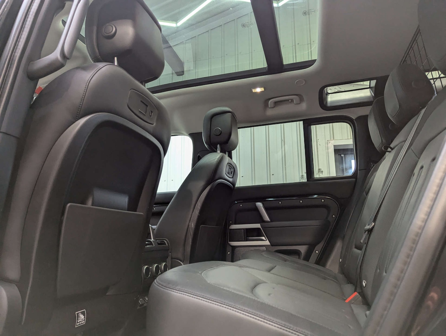 Used Land Rover Defender 2021 for sale - 76322853: Photo 66