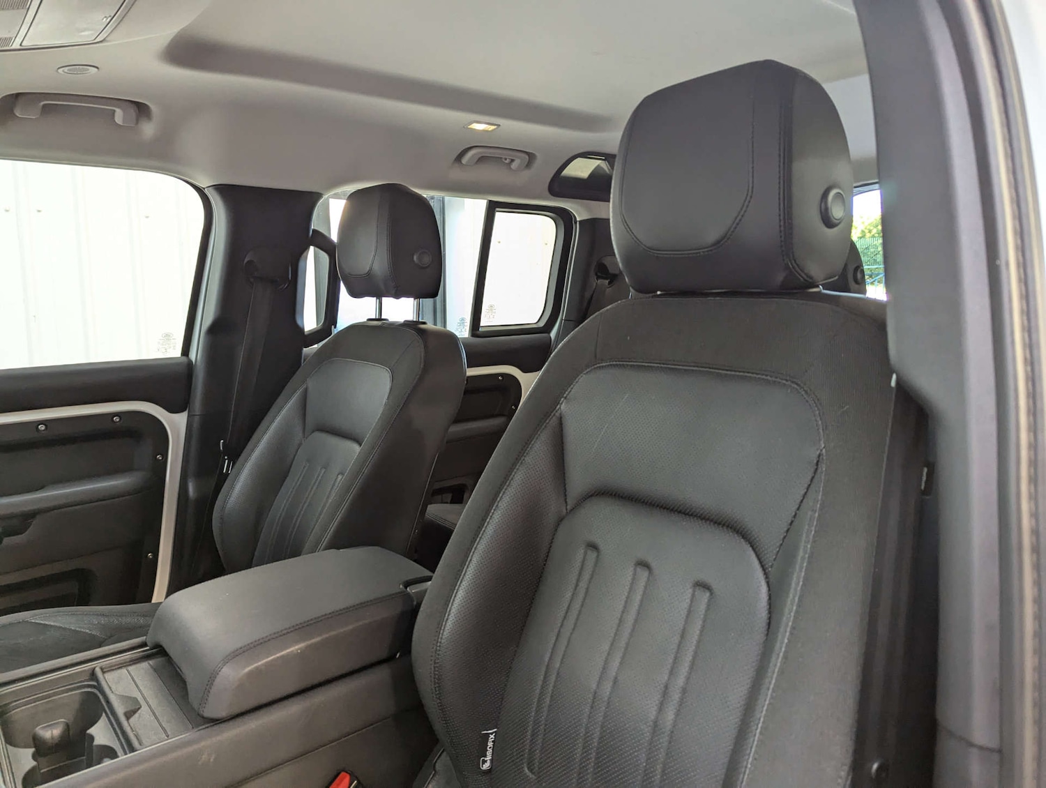 Used Land Rover Defender 2020 for sale - 77920608: Photo 56