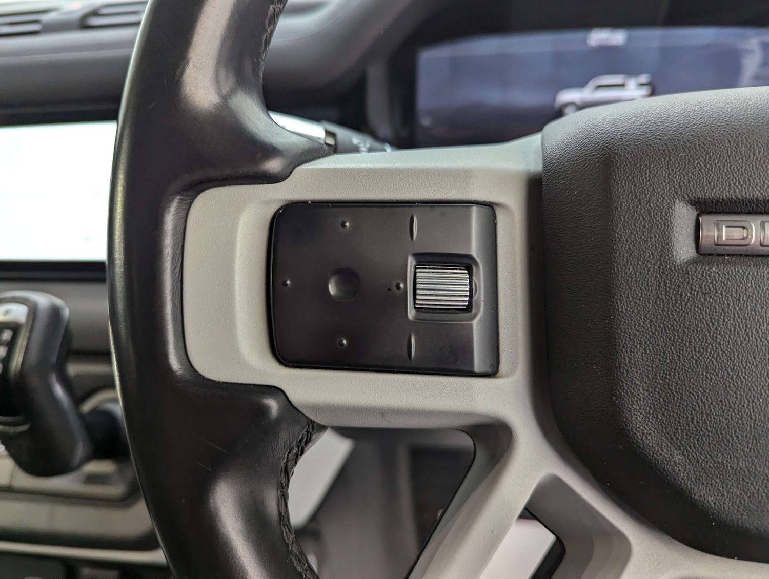 Used Land Rover Defender 2020 for sale - 77920608: Photo 71