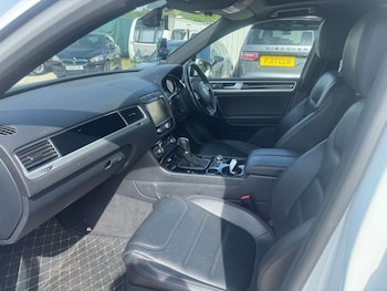 Used Volkswagen Touareg 2017 for sale - 78696028: Photo