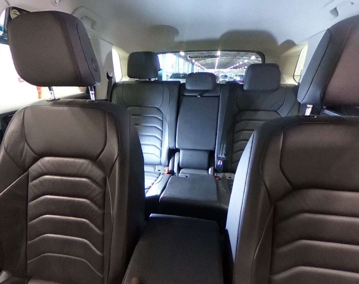 Used Volkswagen Touareg 2019 for sale - 76830015: Photo 3