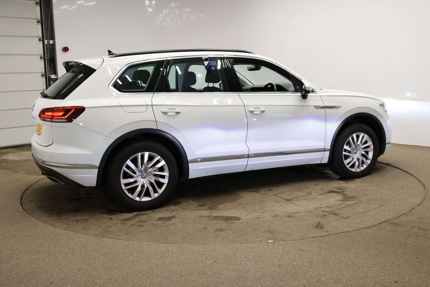 Used Volkswagen Touareg 2019 for sale - 76830015: Photo 9