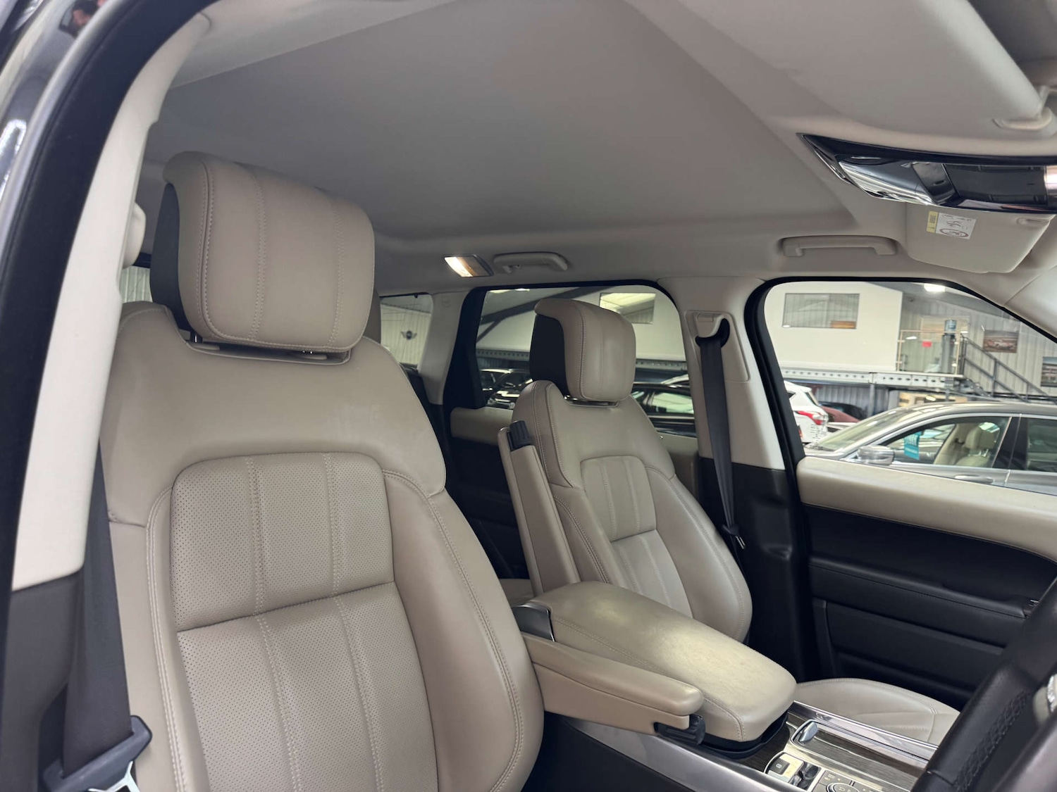 Used Land Rover Range Rover Sport 2018 for sale - 76698039: Photo 50