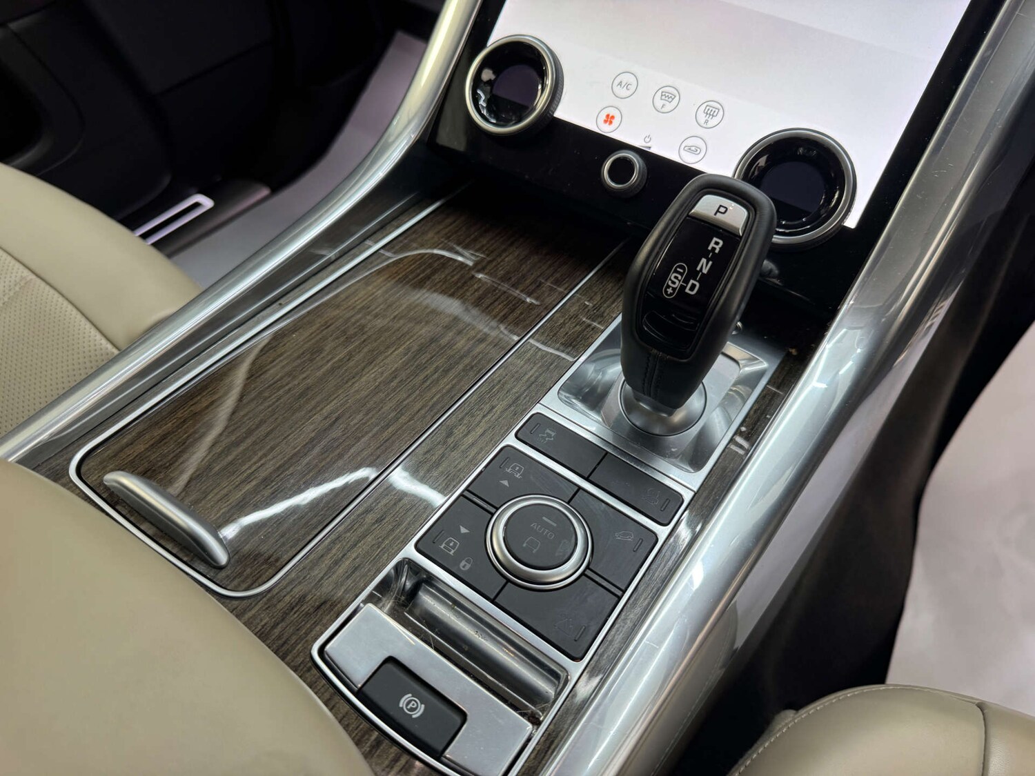 Used Land Rover Range Rover Sport 2018 for sale - 76698039: Photo 86