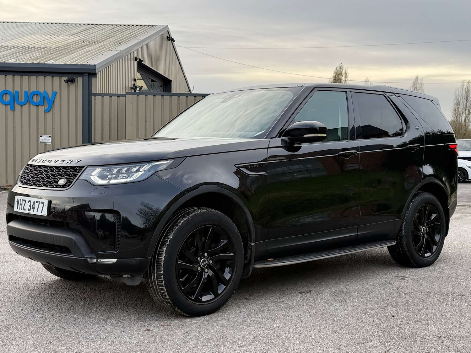 Used Land Rover Discovery 2017 for sale - 76713372: Photo 11