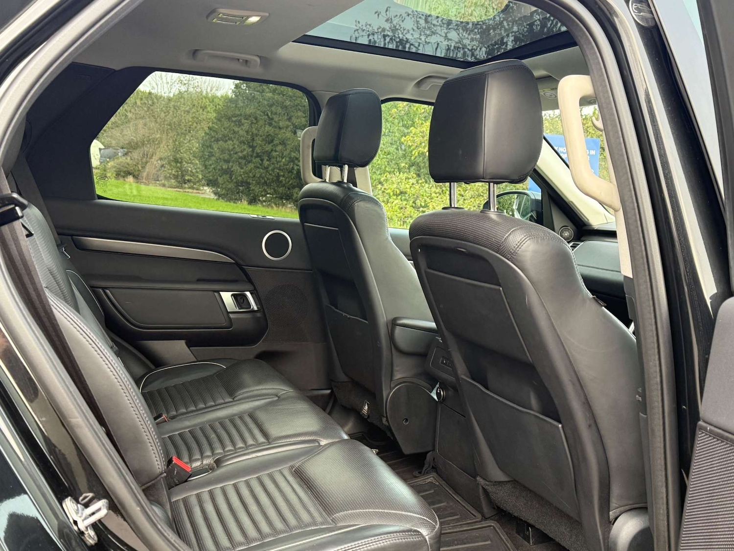 Used Land Rover Discovery 2017 for sale - 76713372: Photo 17