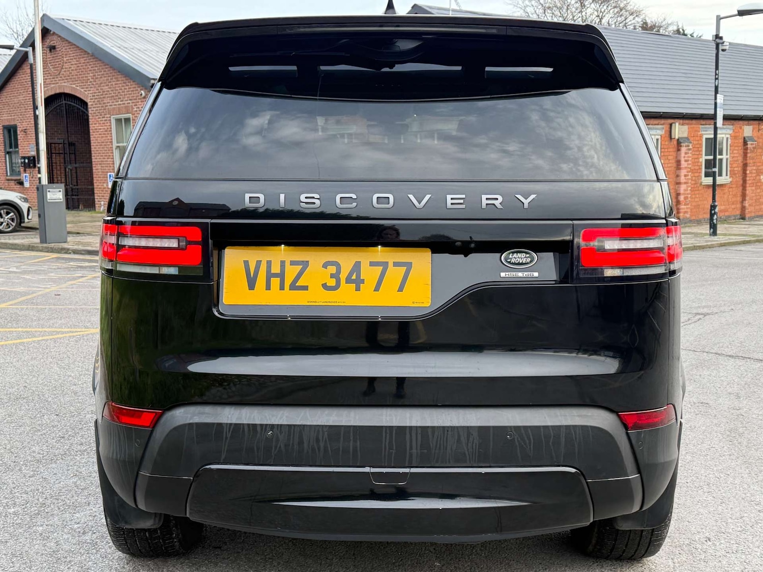 Used Land Rover Discovery 2017 for sale - 76713372: Photo 9