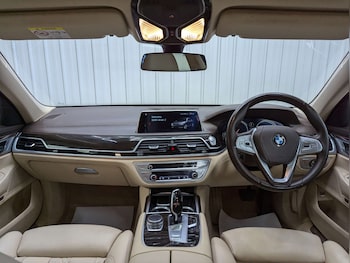 Used BMW 7 Series 2017 for sale - 76278185: Photo 2