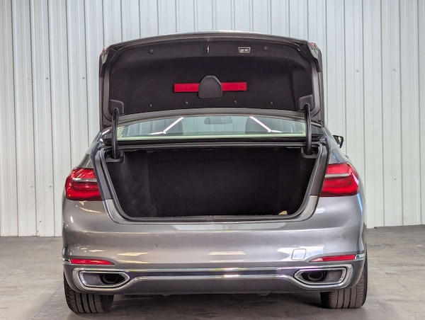 Used BMW 7 Series 2017 for sale - 76278185: Photo 38