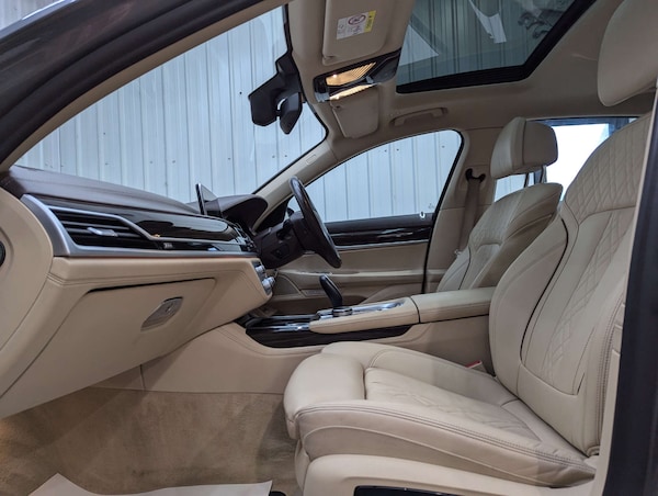 Used BMW 7 Series 2017 for sale - 76278185: Photo 51