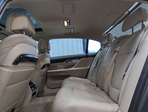 Used BMW 7 Series 2017 for sale - 76278185: Photo 62