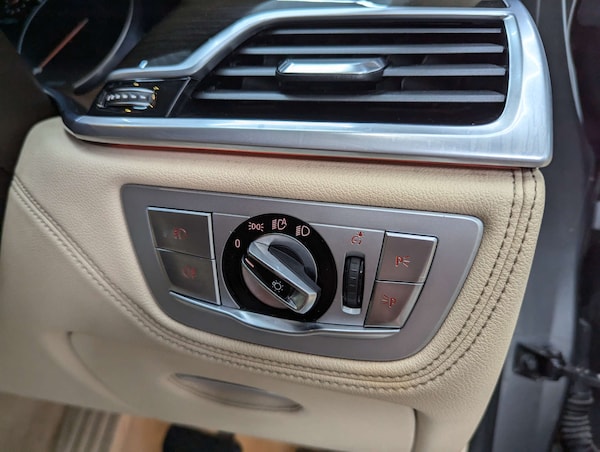 Used BMW 7 Series 2017 for sale - 76278185: Photo 73