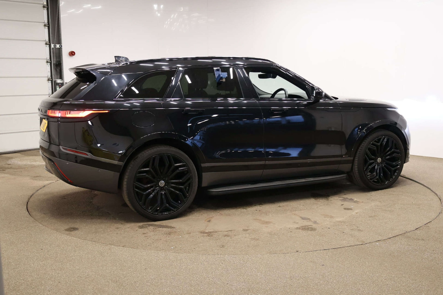 Used Land Rover Range Rover Velar 2019 for sale - 76979289: Photo 10