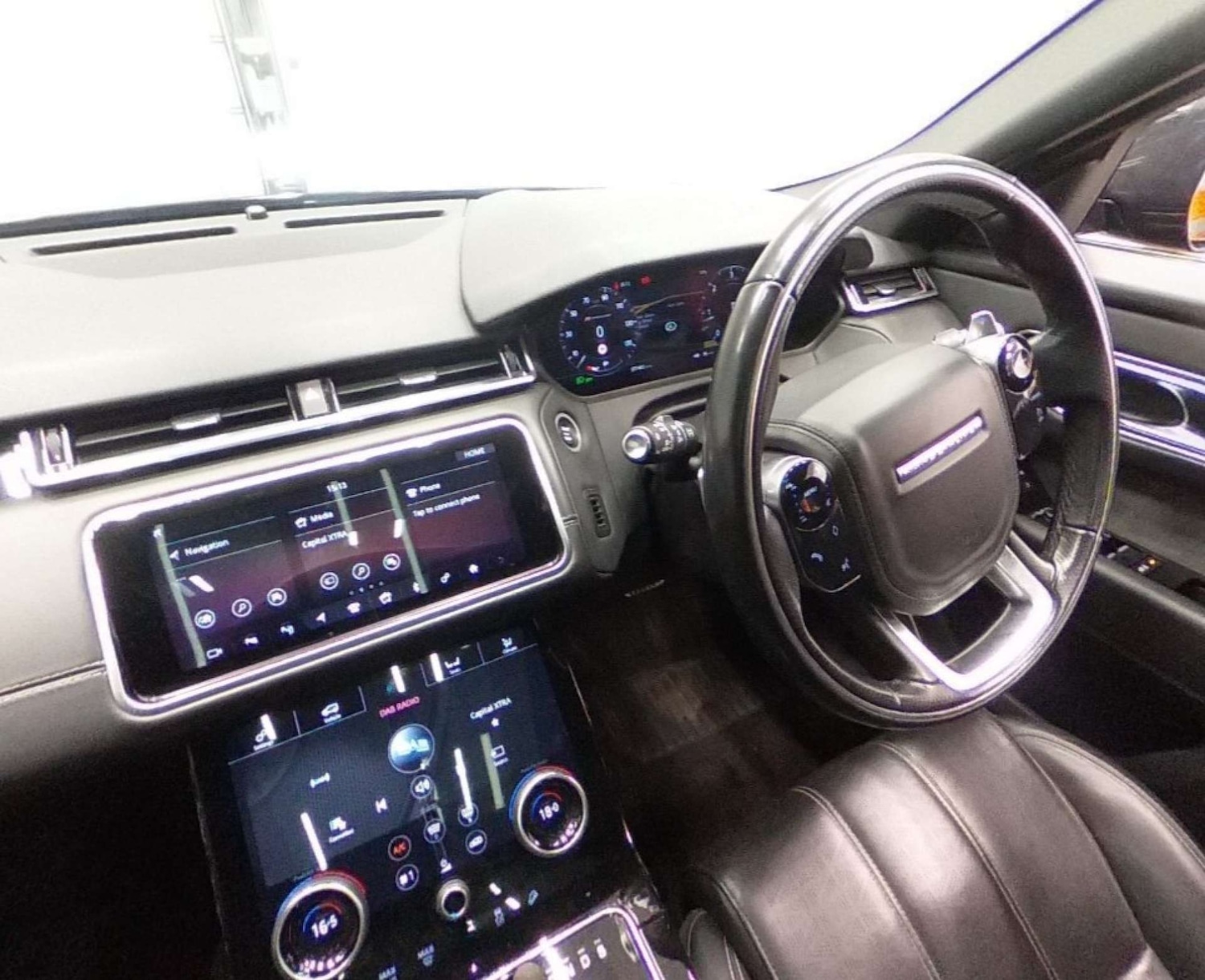 Used Land Rover Range Rover Velar 2019 for sale - 76979289: Photo 4