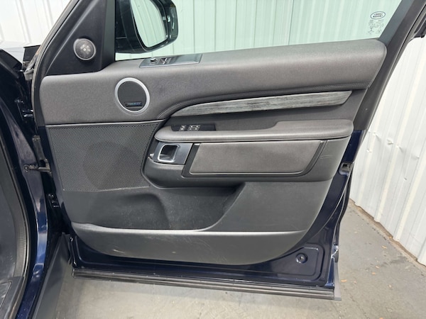 Used Land Rover Discovery 2019 for sale - 76278224: Photo 51