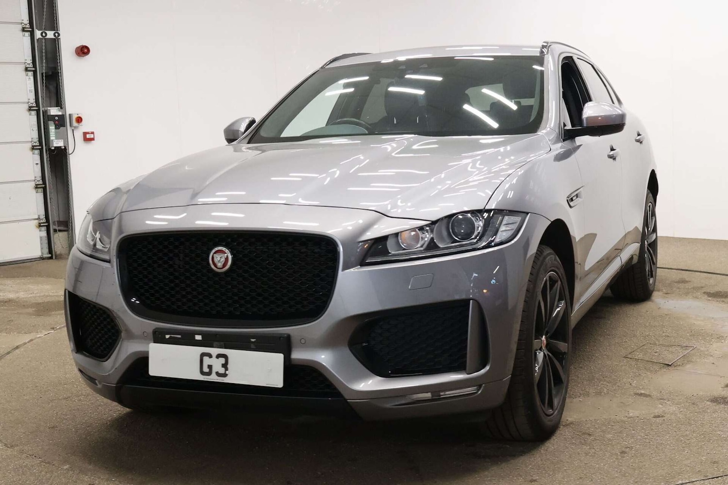 Used Jaguar F-Pace 2020 for sale - 77655667: Photo 17