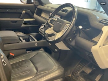 Used Land Rover Defender 2021 for sale - 79427527: Photo