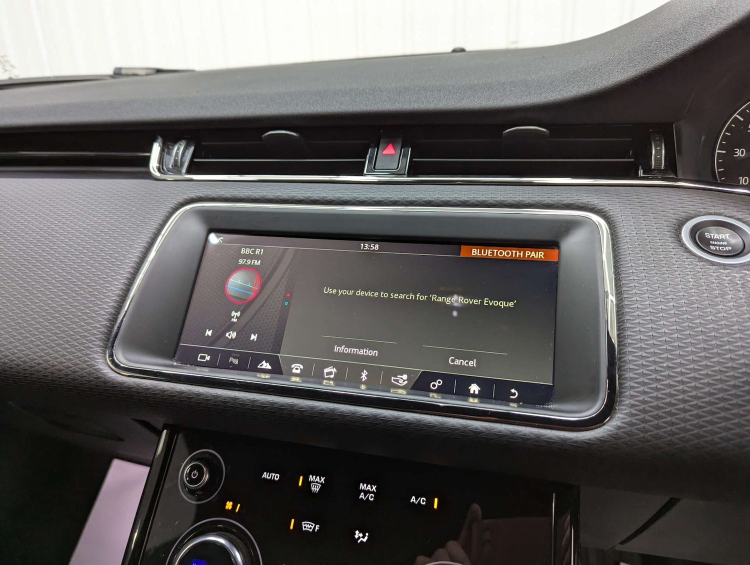 Used Land Rover Range Rover Evoque 2019 for sale - 76600548: Photo 89