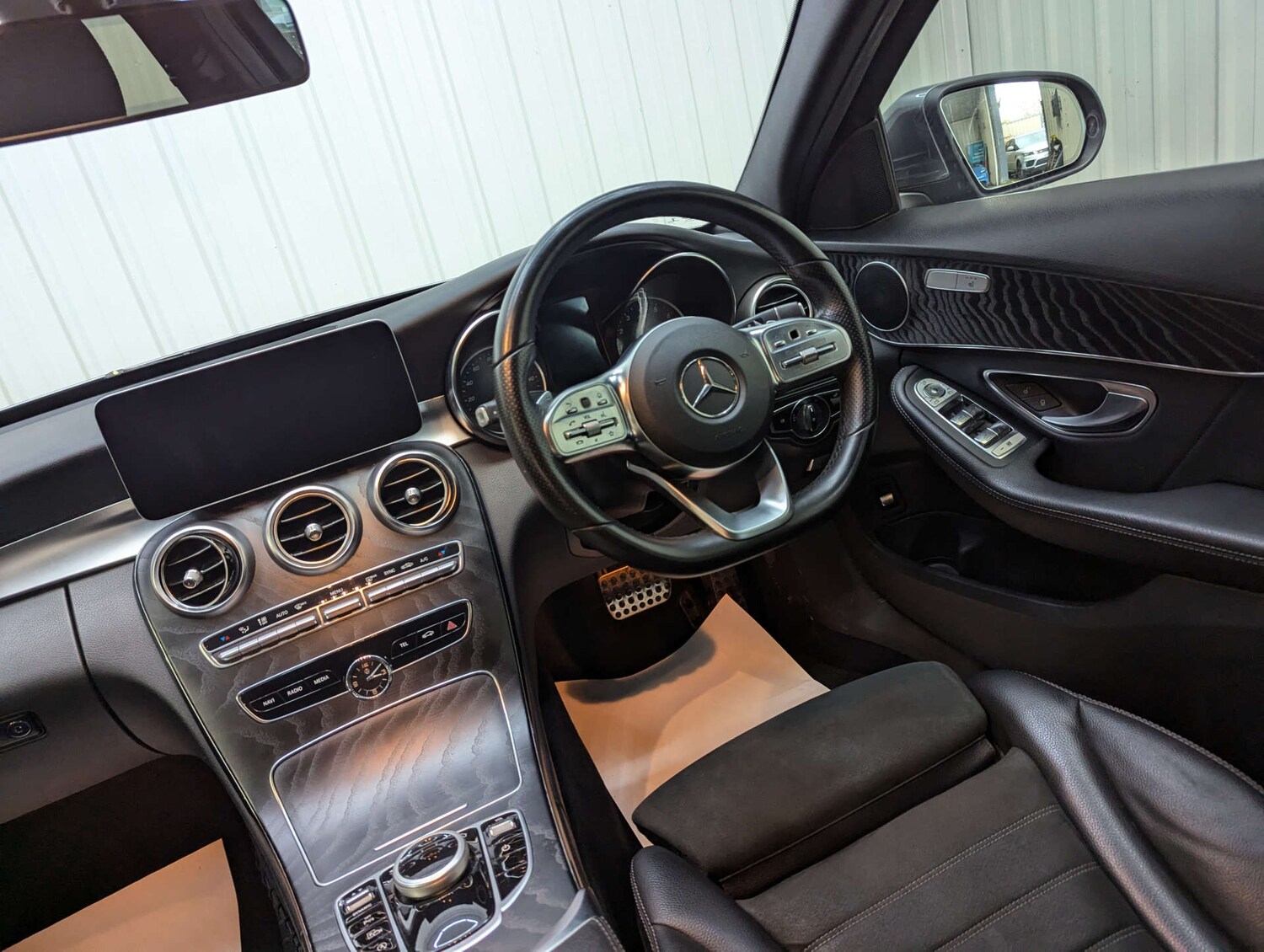 Used Mercedes-Benz C Class 2019 for sale - 77201559: Photo 37