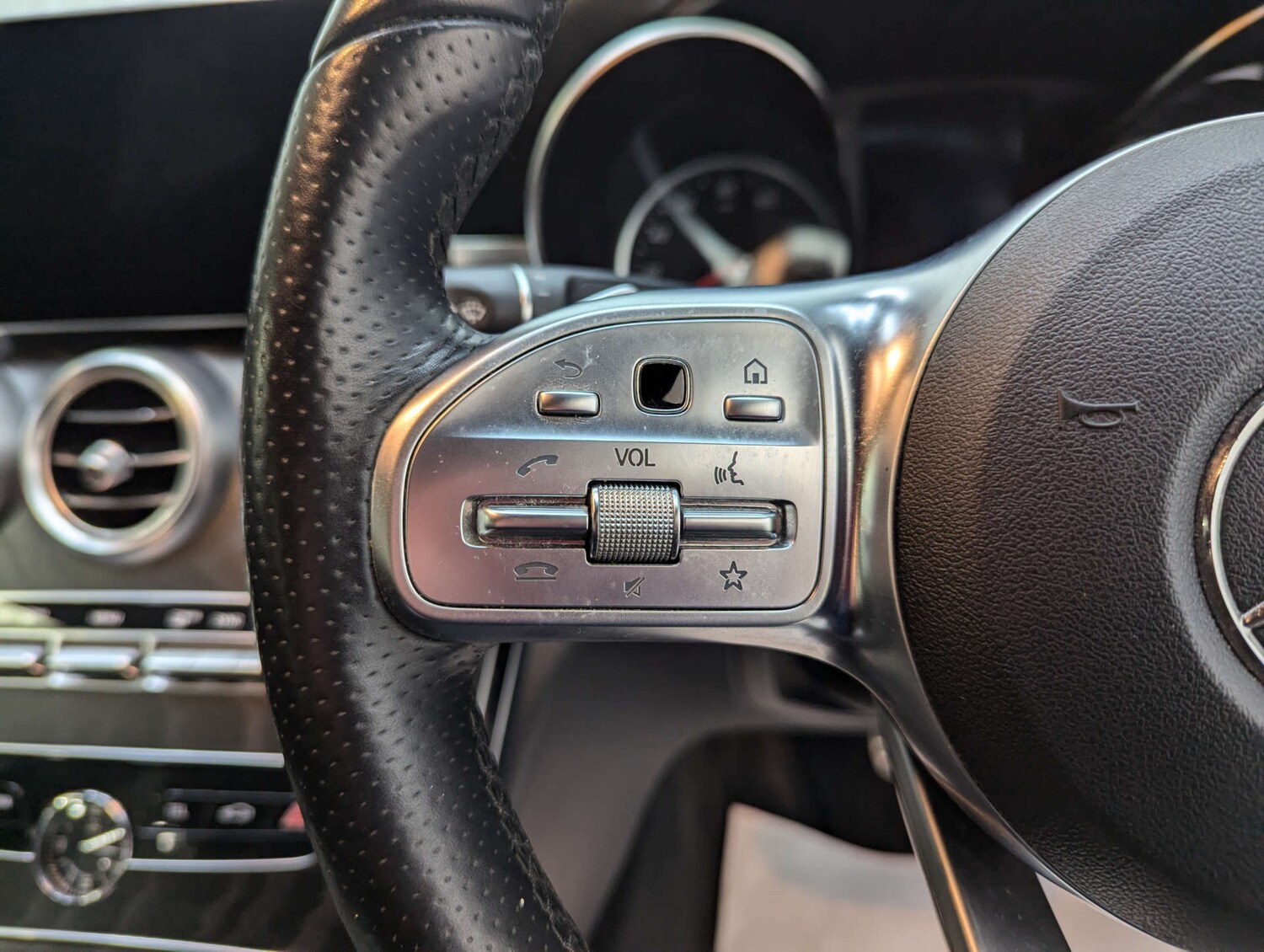 Used Mercedes-Benz C Class 2019 for sale - 77201559: Photo 63