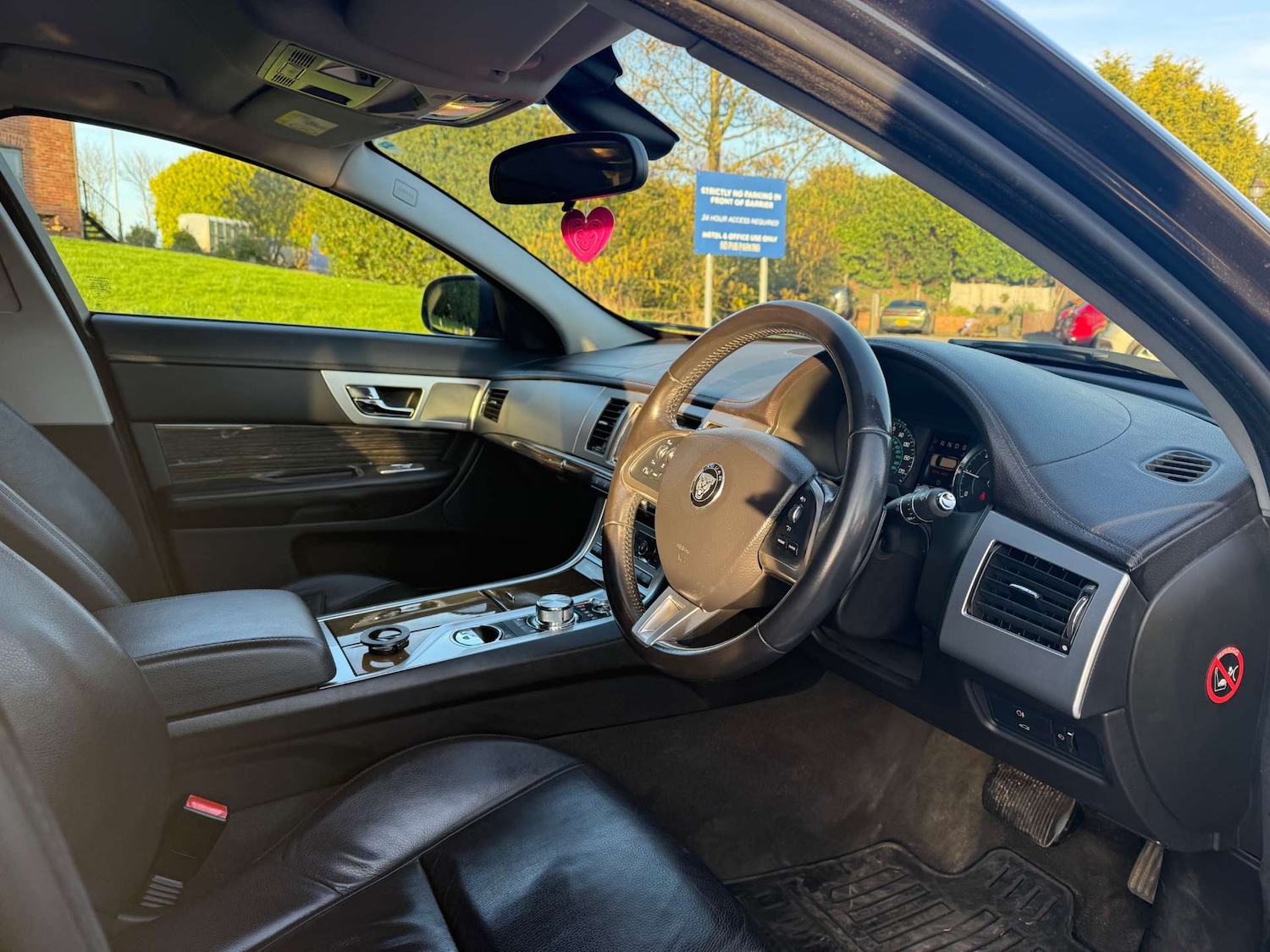 Used Jaguar XF 2015 for sale - 77655674: Photo 13