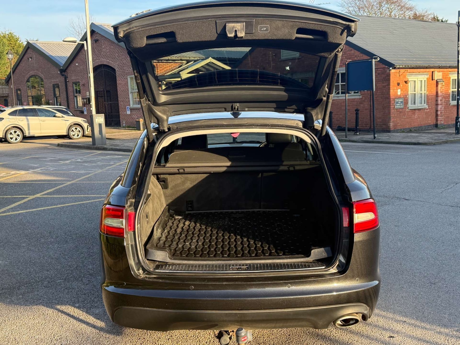 Used Jaguar XF 2015 for sale - 77655674: Photo 25