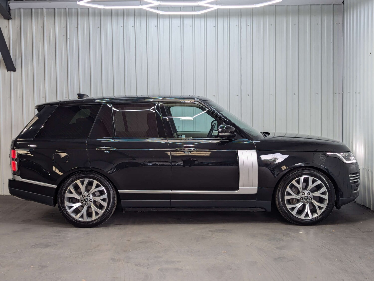 Used Land Rover Range Rover 2018 for sale - 76363921: Photo 14