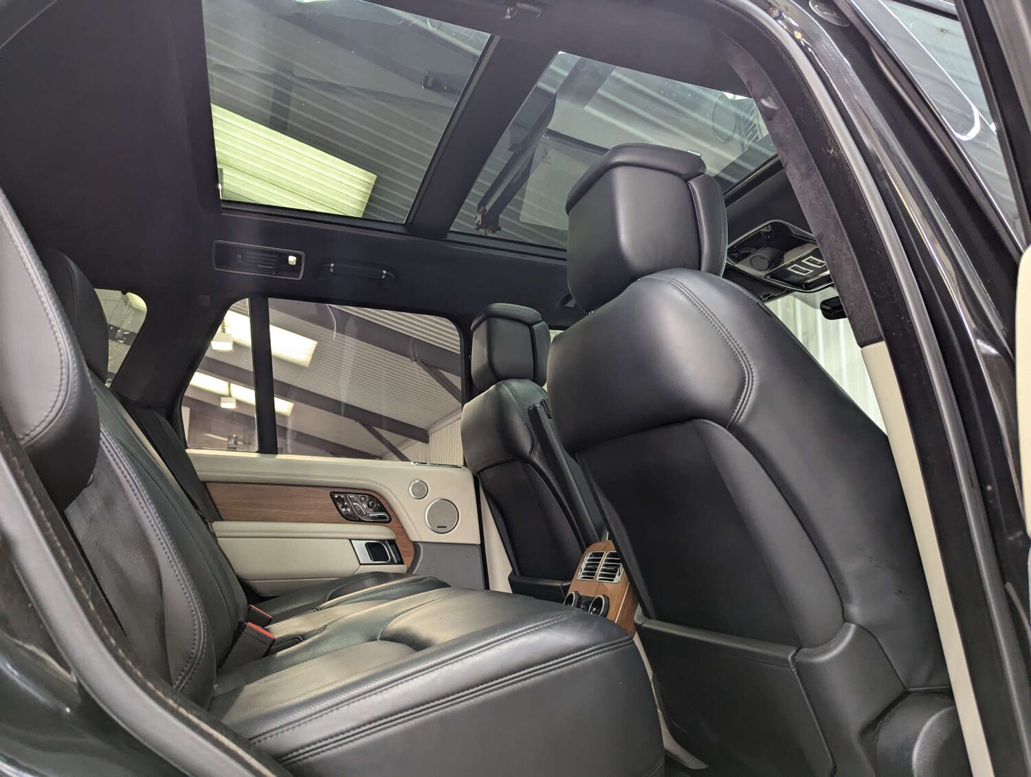 Used Land Rover Range Rover 2018 for sale - 76363921: Photo 60