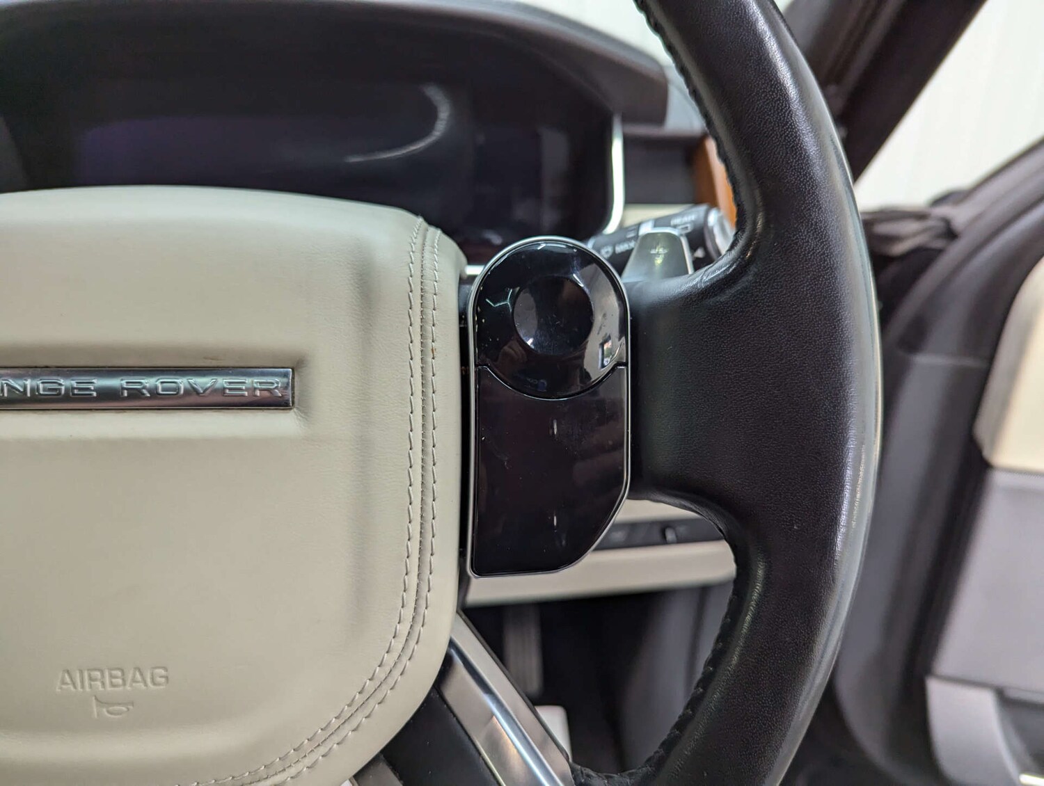 Used Land Rover Range Rover 2018 for sale - 76363921: Photo 75