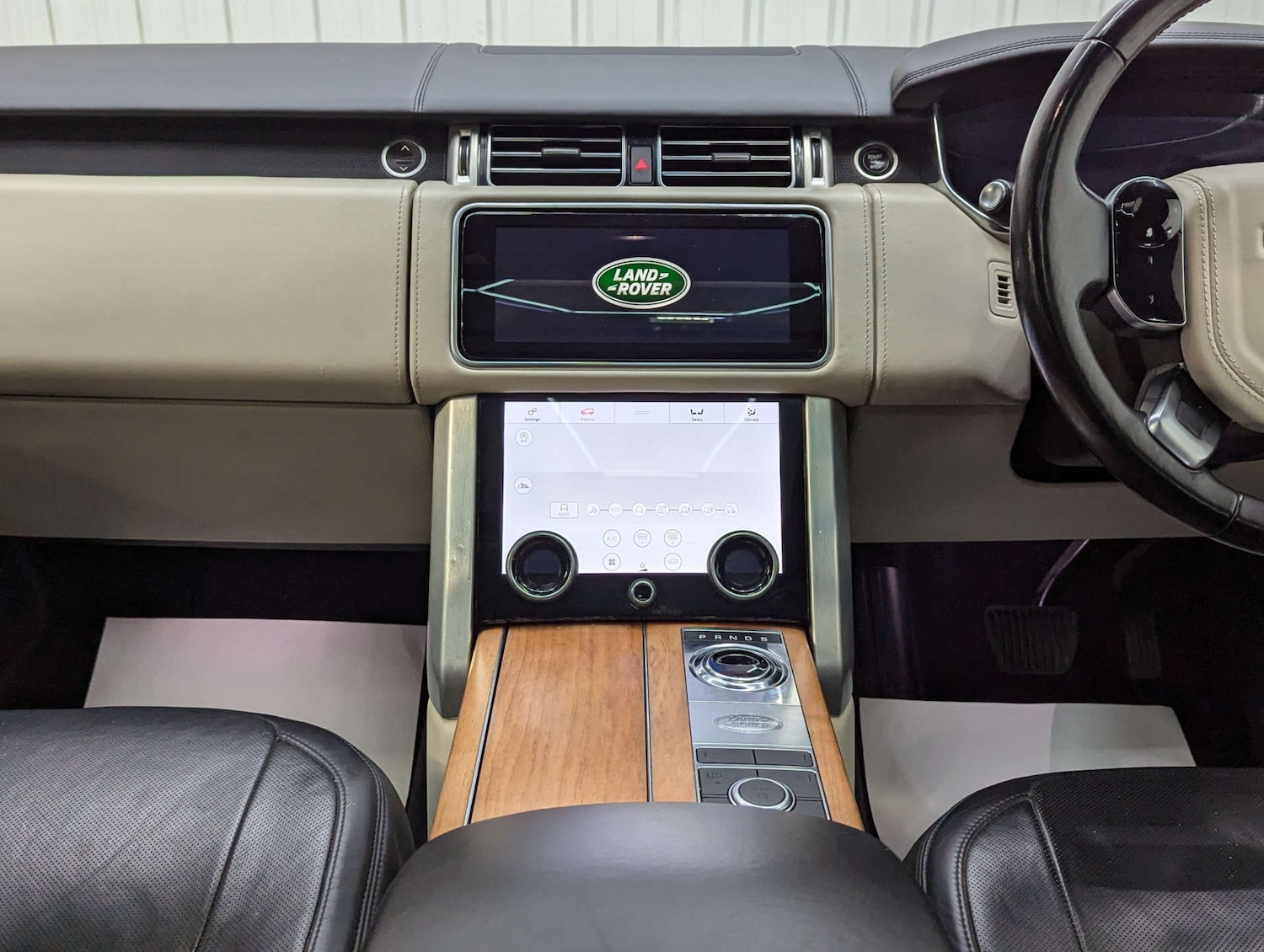 Used Land Rover Range Rover 2018 for sale - 76363921: Photo 80