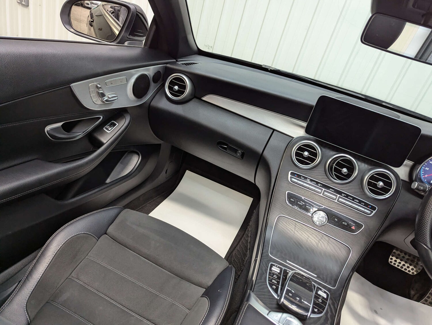 Used Mercedes-Benz C Class 2019 for sale - 76600597: Photo 46