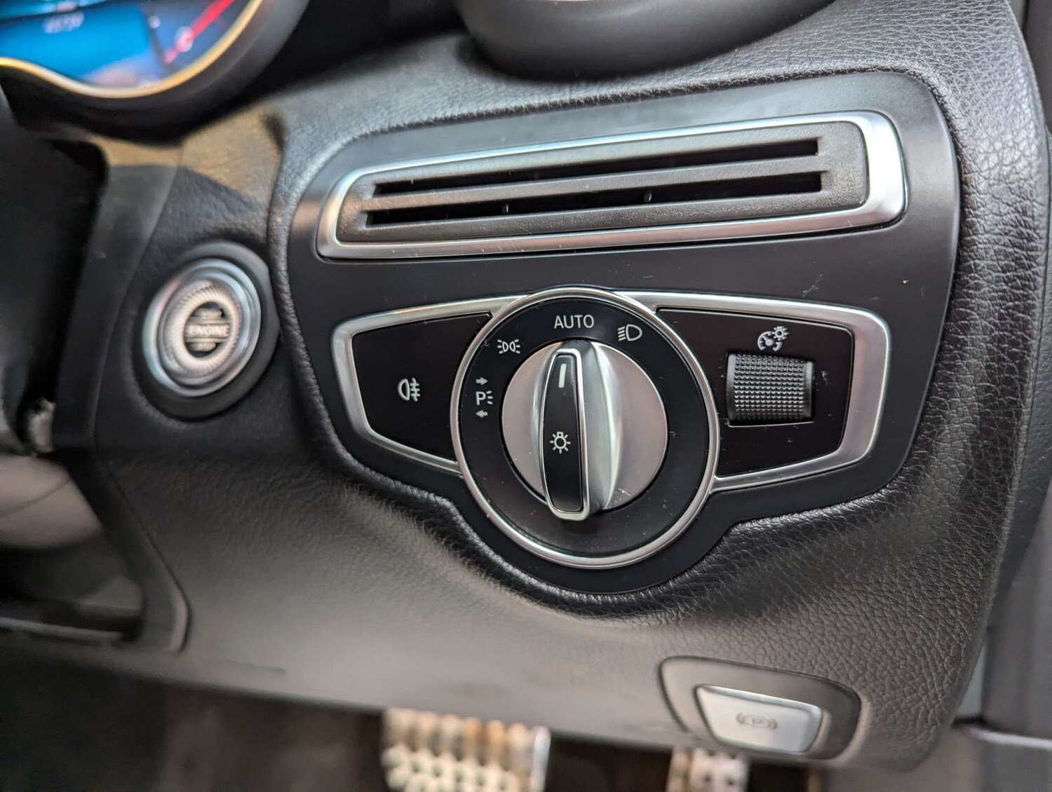 Used Mercedes-Benz C Class 2019 for sale - 76600597: Photo 75