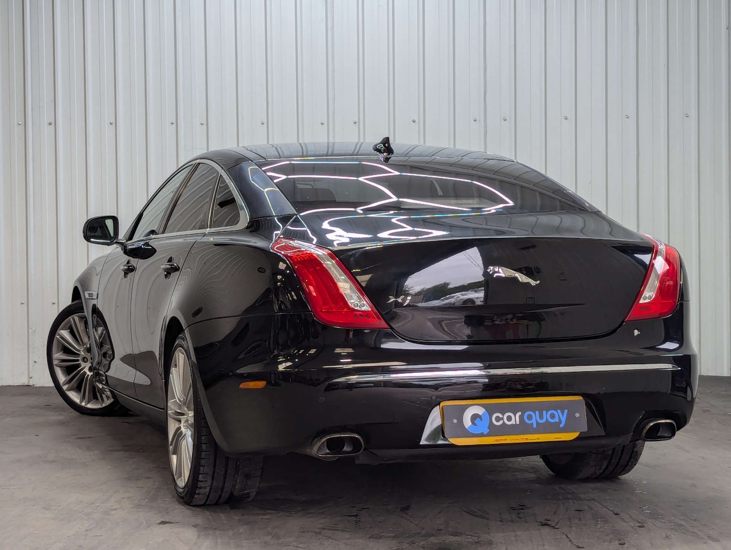 Used Jaguar XJ 2015 for sale - 76091324: Photo 11