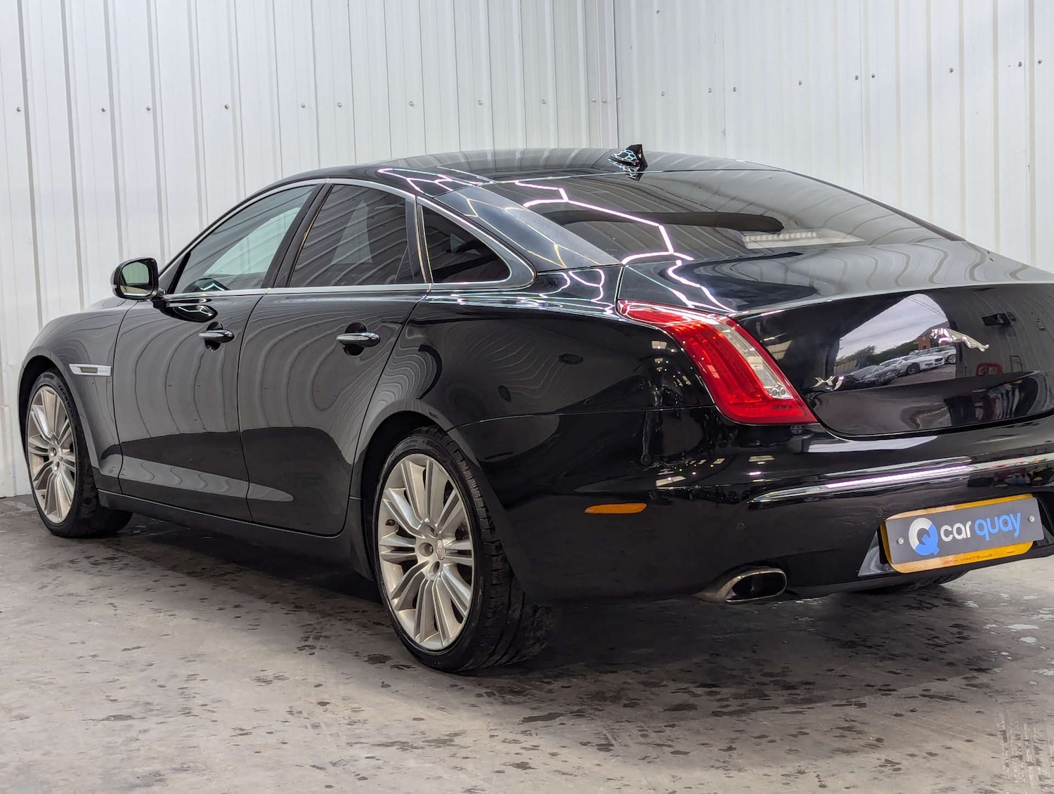 Used Jaguar XJ 2015 for sale - 76091324: Photo 31
