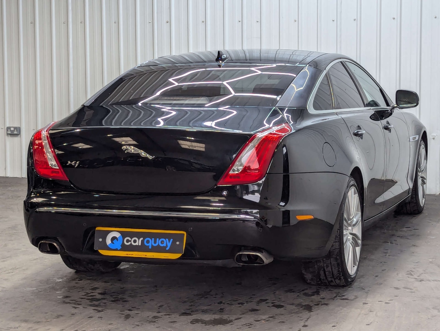 Used Jaguar XJ 2015 for sale - 76091324: Photo 38