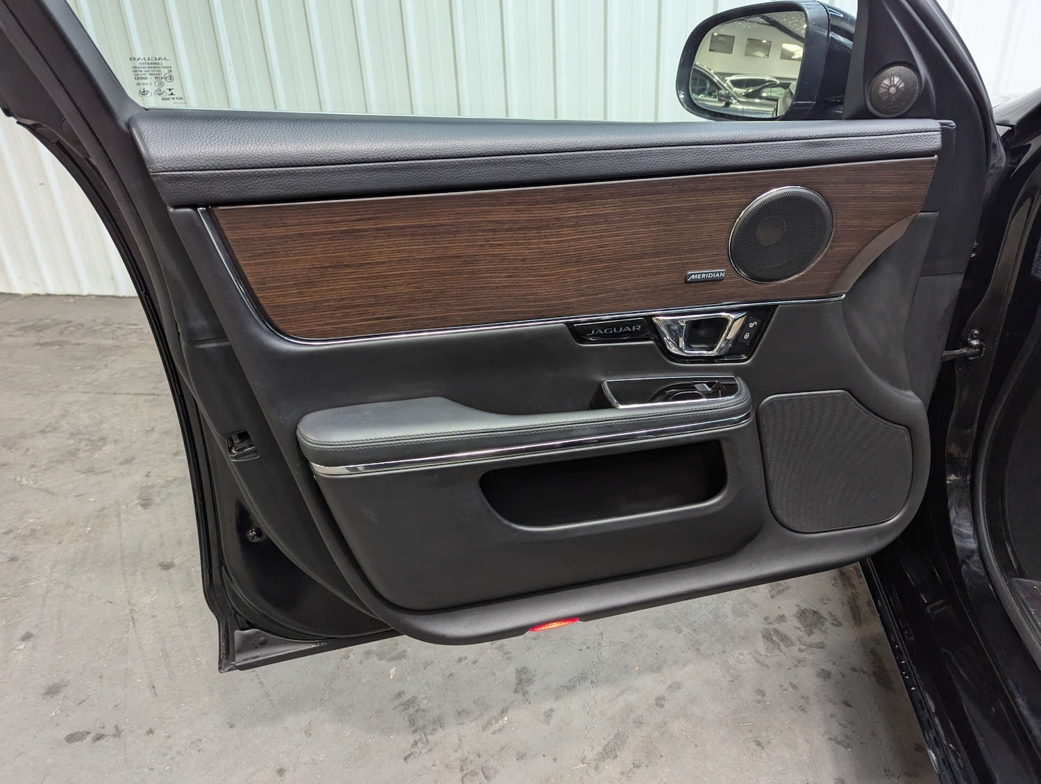 Used Jaguar XJ 2015 for sale - 76091324: Photo 57