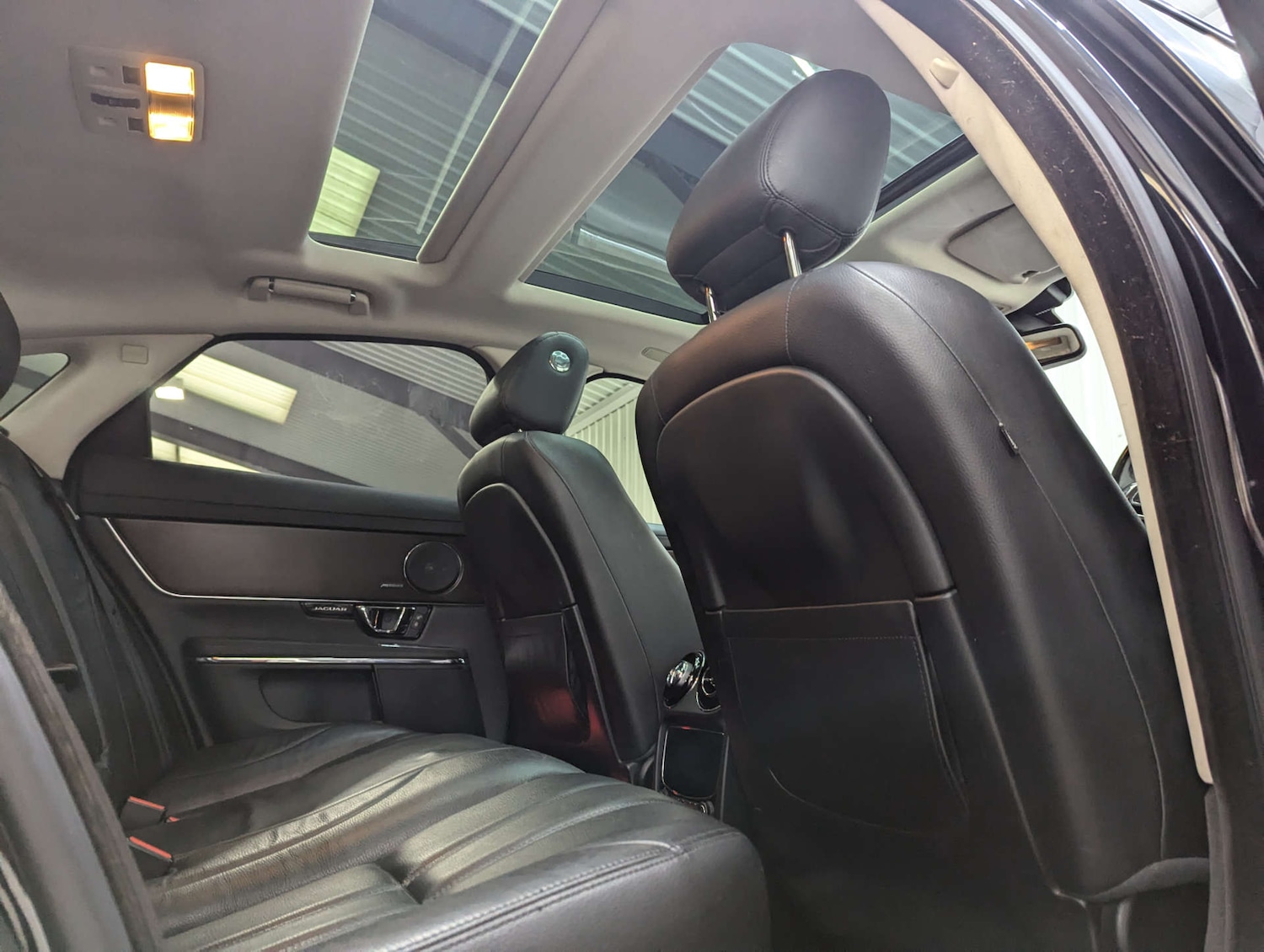 Used Jaguar XJ 2015 for sale - 76091324: Photo 59