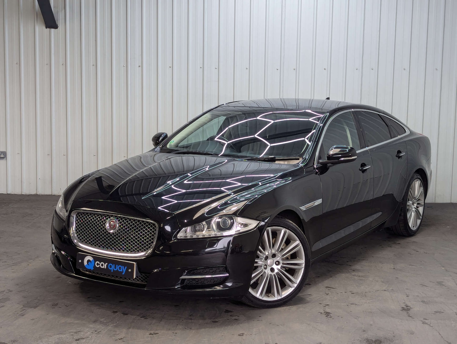 Used Jaguar XJ 2015 for sale - 76091324: Photo 7