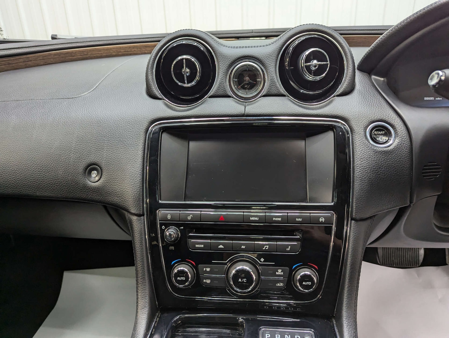 Used Jaguar XJ 2015 for sale - 76091324: Photo 76