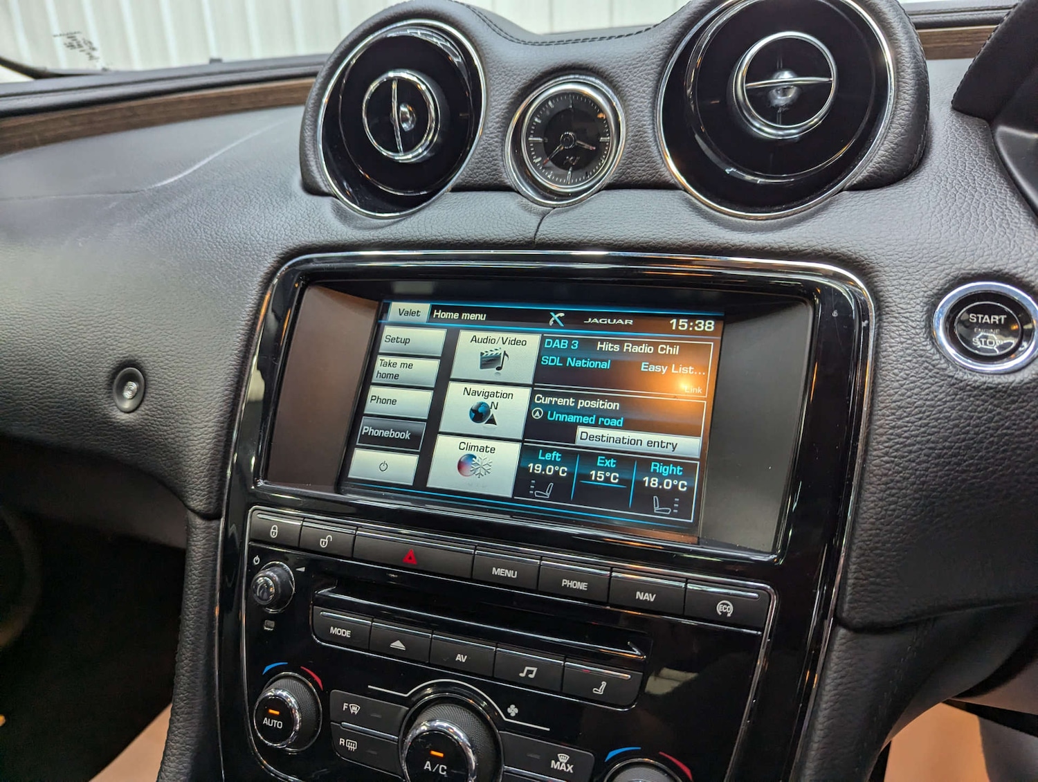 Used Jaguar XJ 2015 for sale - 76091324: Photo 79