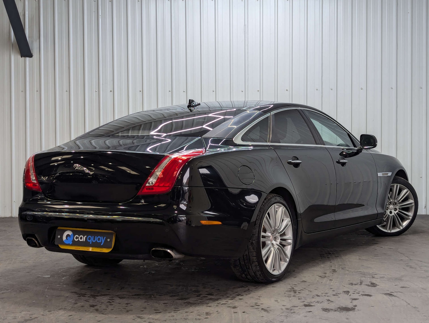 Used Jaguar XJ 2015 for sale - 76091324: Photo 9